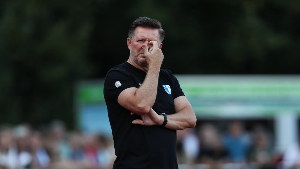 FCM-Trainer Christian Titz muss sich über die Besetzung der rechten Außenbahn Gedanken machen.