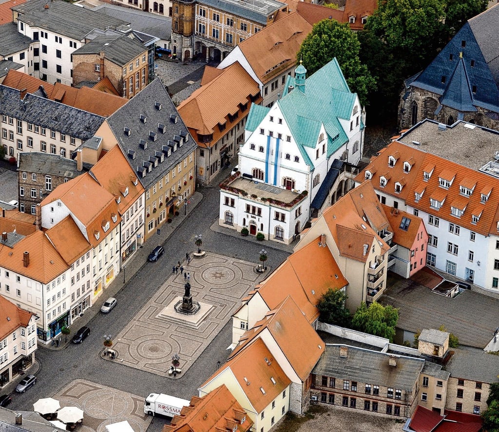Symbolfoto - Das Rathaus von Eisleben.
