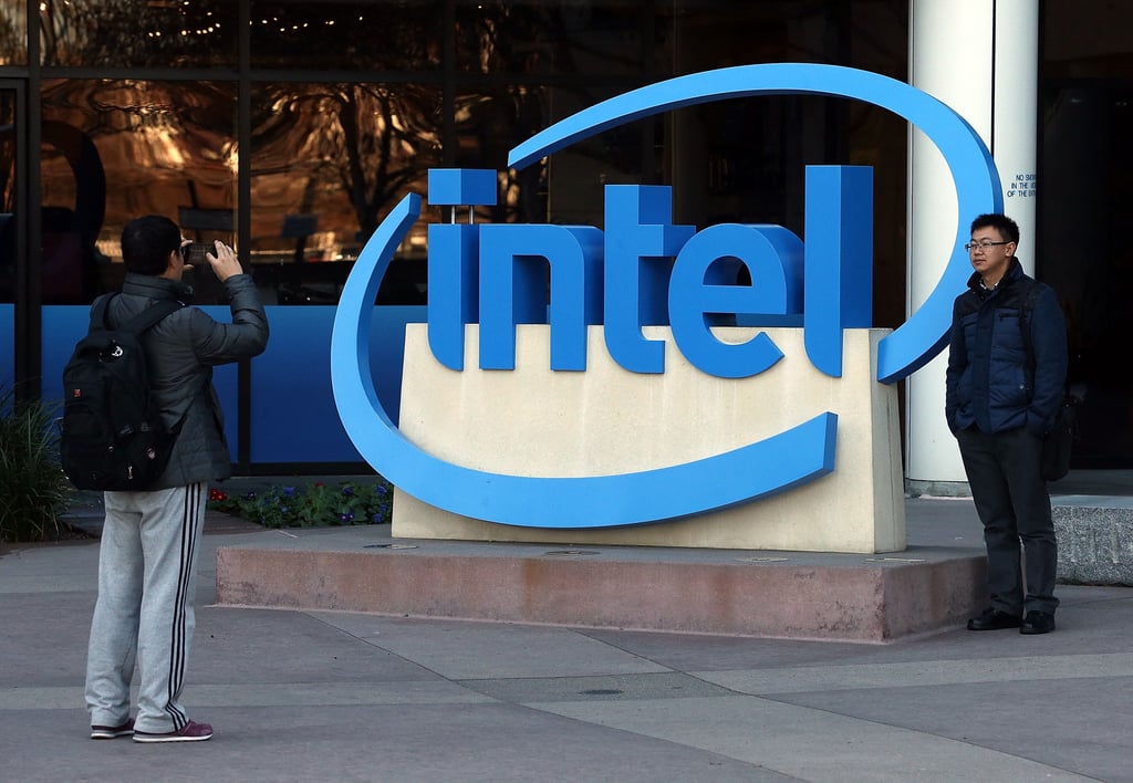 Für sein Milliarden Euro teures Werk in Magdeburg braucht der US-Konzern Intel Fachleute für Halbleitertechnik.
