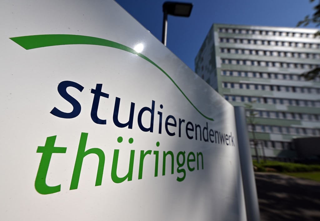 Aktuell unterhält das Studierendenwerk Thüringen einem Sprecher zufolge 8.000 Wohnheimplätze in 71 Wohnanlagen.