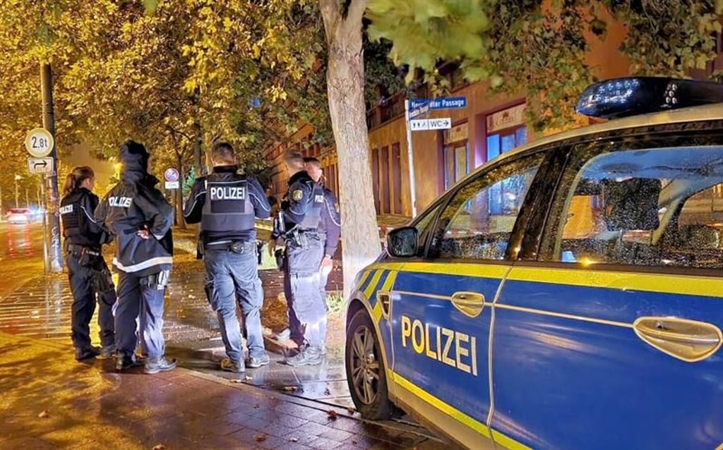 Schl gereien in Halle Polizei ermittelt Mann in Neustadt durch