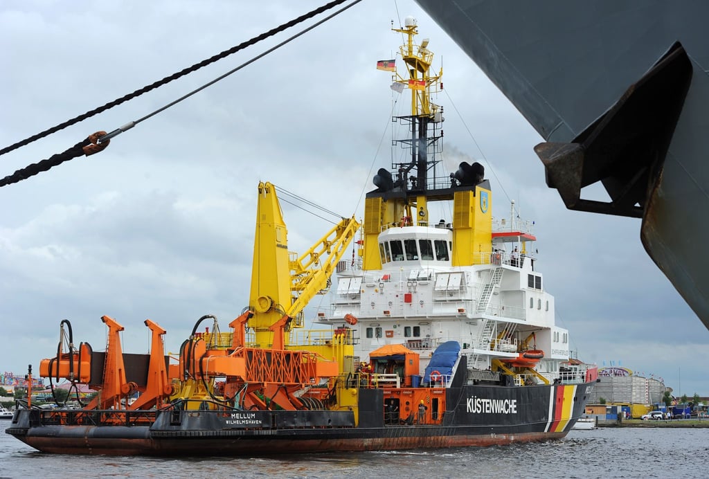 Das Mehrzweckschiff der Küstenwache "Mellum".