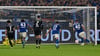 Das Elfmetertor von Sebastian Polter (r.) für Schalke 04 brachte dem 1. FC Magdeburg die erste Saisonniederlage ein.