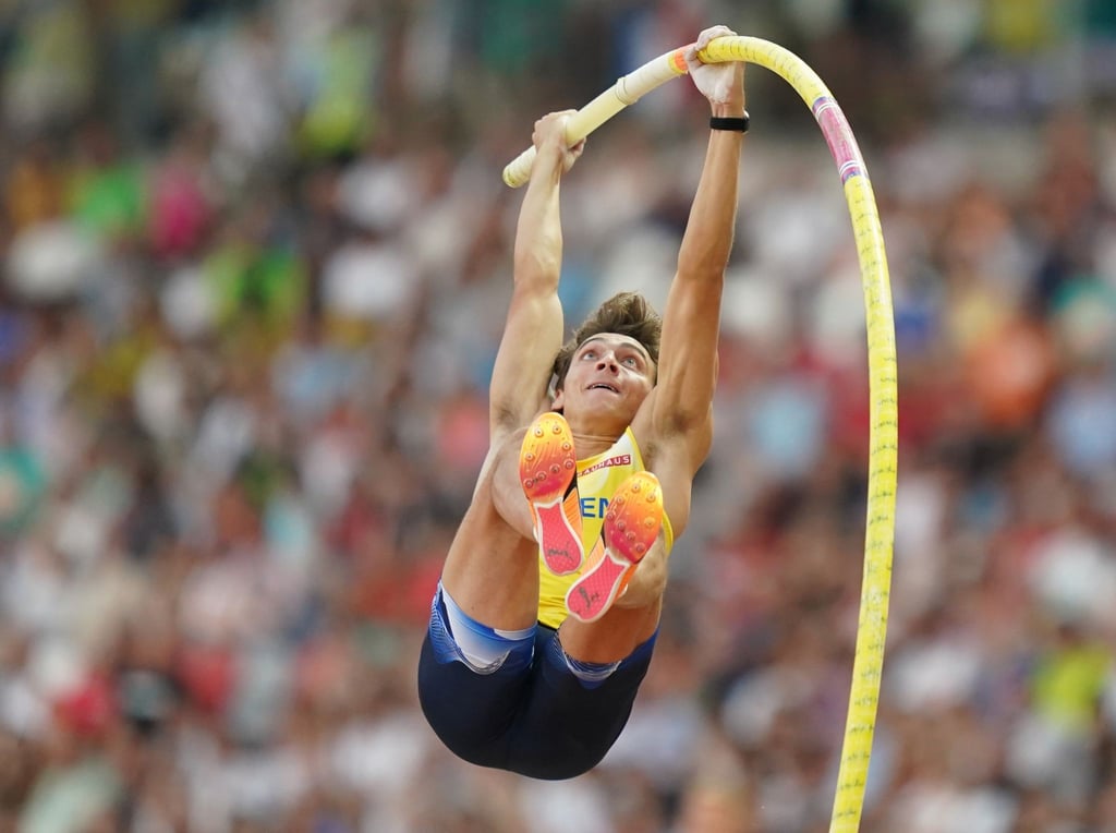 Der nur „Mondo“ genannte Armand Duplantis aus Schweden überquerte beim Diamond-League-Finale in Eugene 6,23 Meter.