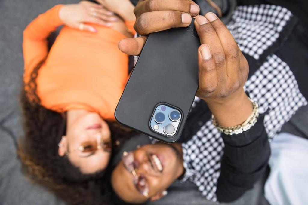 Mit automatischer Sicherung werden Fotos regelmäßig auf die Cloud hochgeladen. Geht das Smartphone verloren, sind die Bilder noch da.
