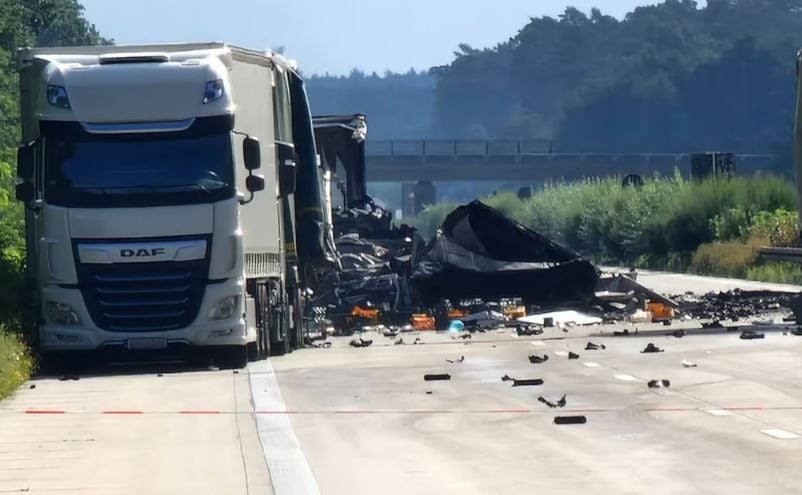 Tödlicher Lkw-Unfall Mit Explosion Auf A2 Bei Burg: Das Konnte Die ...