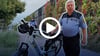 Auto oder Fahrrad? Polizeihauptmeister Ingolf Kulig kann wählen, mit welchem Fahrzeug er auf Streife fährt. Mit dem neuen Pedelec ist er sehr zufrieden.