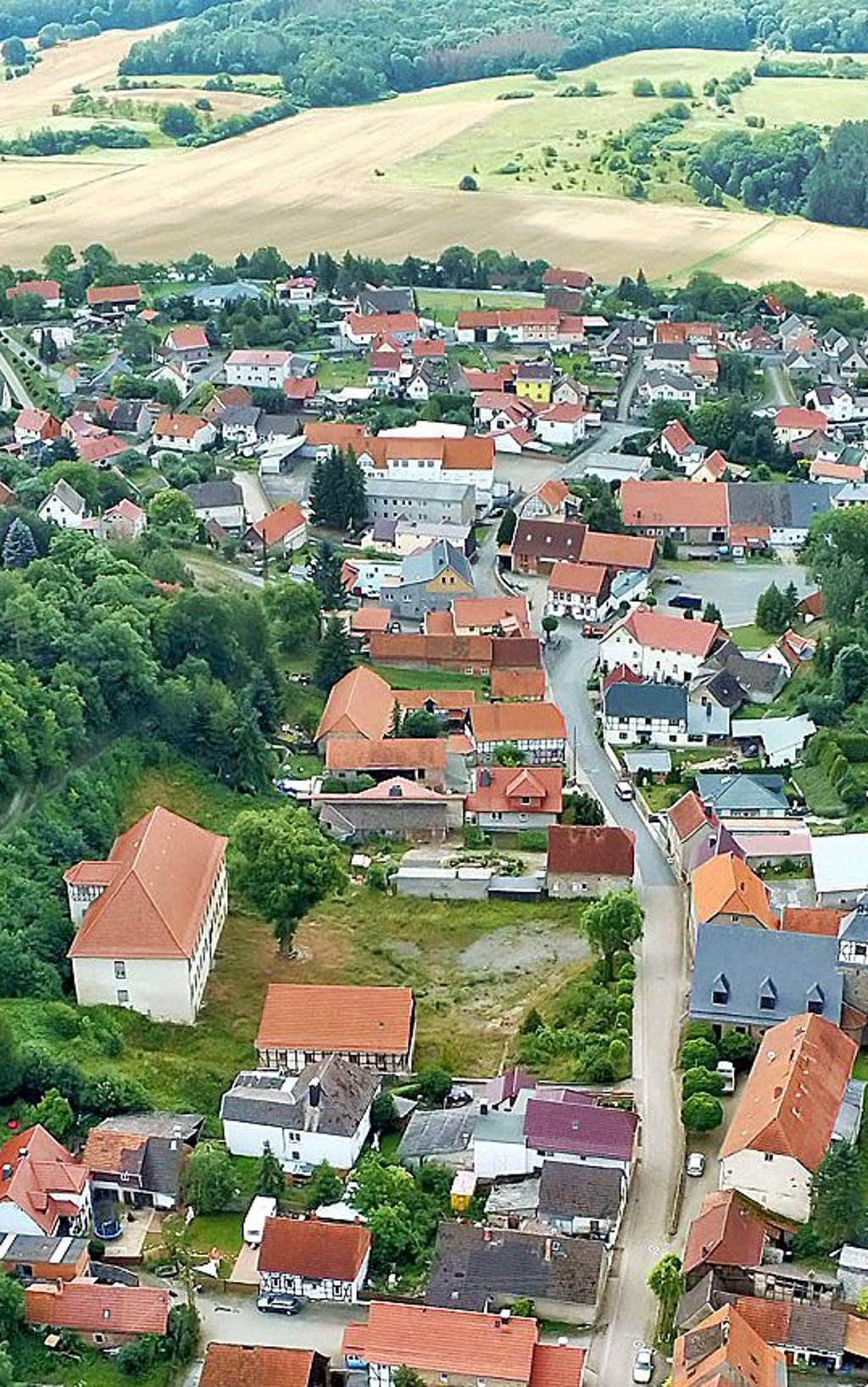 In ländlichen Regionen wie in MSH gibt es noch günstige Häuser. Unser Symbolbild zeigt Breitungen im Südharz.