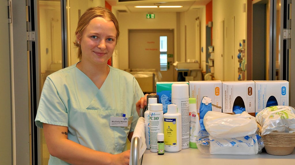 Mia-Emily Melzian macht seit September ein Freiwilliges Soziales Jahr im Klinikum Magdeburg.