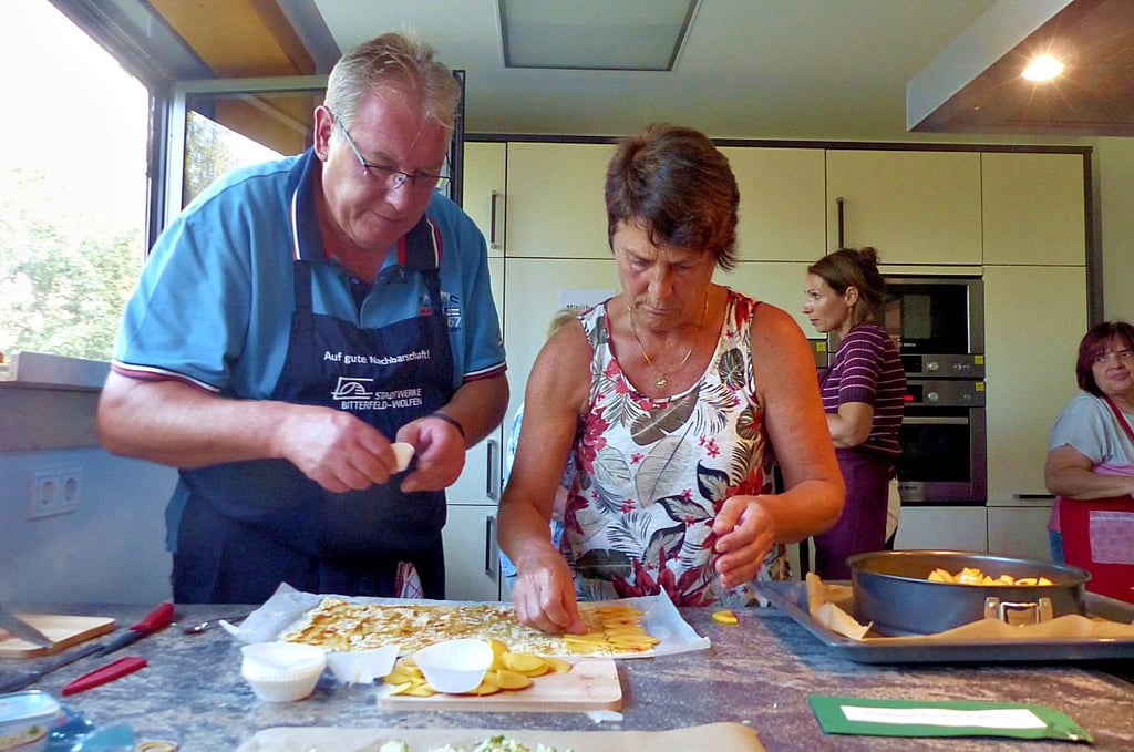 Kerstin Lingk und Uwe Stück waren zum ersten Mal bei der Kochaktion dabei.