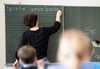 In Sachsen-Anhalt herrscht akuter Lehrermangel, dennoch ist im Erziehungsbereich der Teilzeitanteil bei den Beschäftigten sehr hoch.