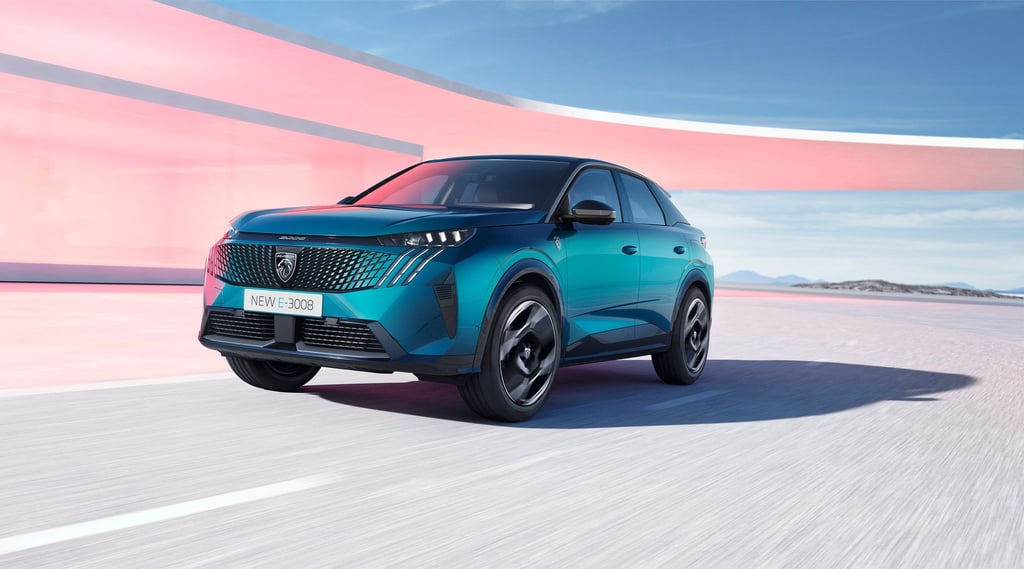 Wie viel der Peugeot E-3008 kosten wird, hat der Hersteller noch nicht genannt.
