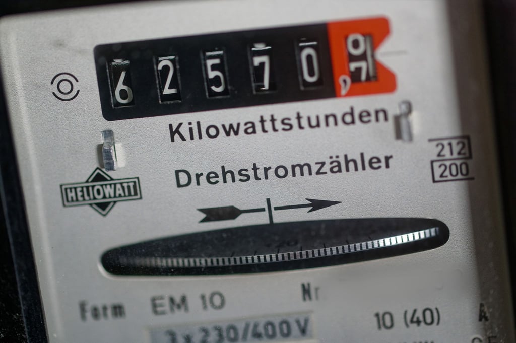 Strom und Erdgas sind für Haushalte in den vergangenen zwölf Monaten im Durchschnitt deutlich günstiger geworden.