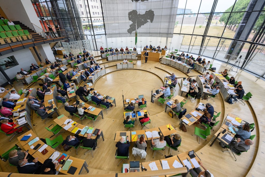Blick in den Plenarsaal des Sächsischen Landtags.