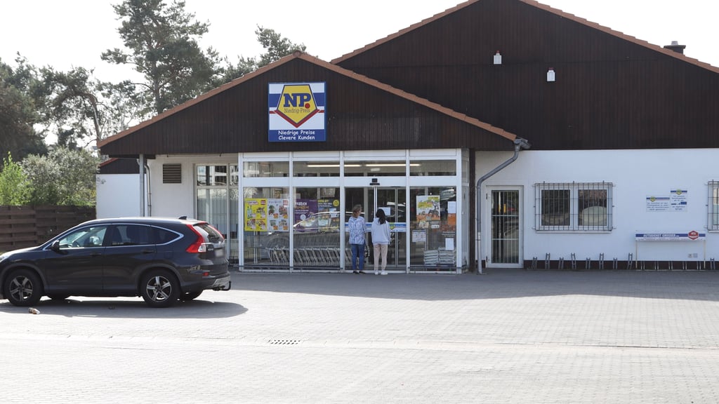 Kunden den NP-Marktes in Samswegen stehen dieser Tage vor verschlossenen Türen.