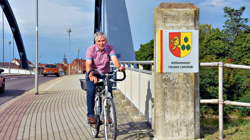 „Ich möchte ein guter Bürgermeister sein, der etwas für die Gemeinschaft erreicht und für seine Arbeit geschätzt wird“, sagt Hubertus Nitzschke. Der Calvörder ist gern auch mal sportlich auf dem Fahrrad unterwegs.