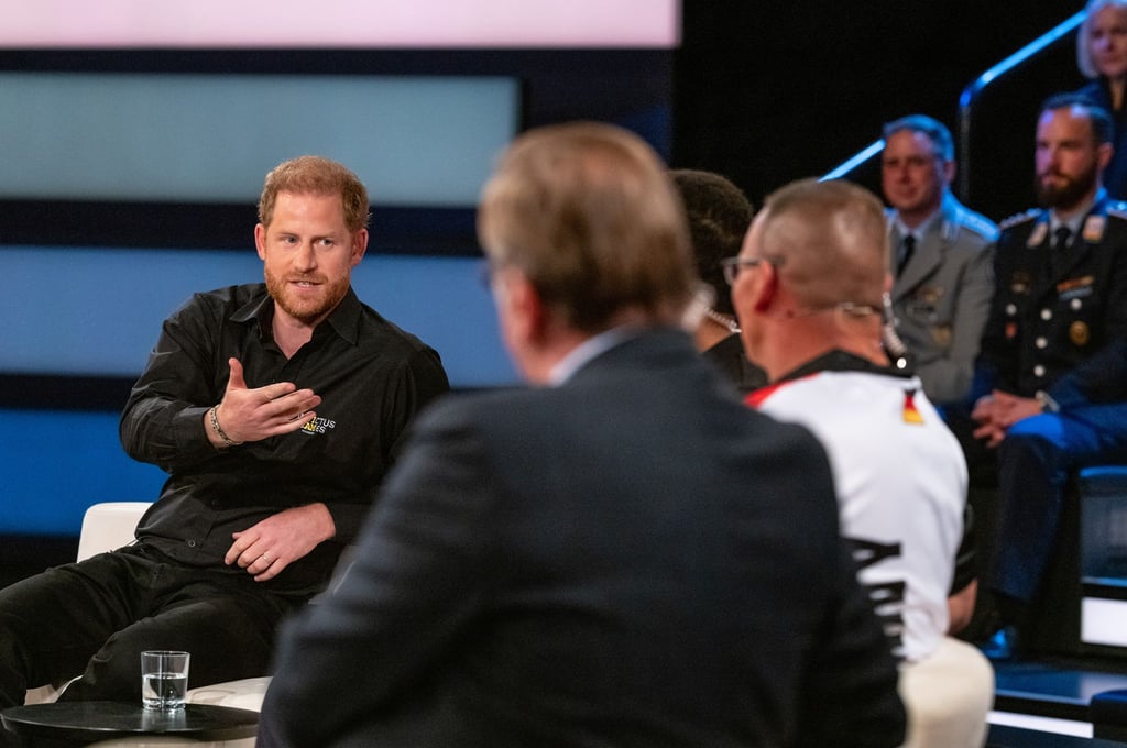 Prinz Harry (l), Jens Niemeyer (r) und Boris Pistorius zu Gast in der Fernsehsendung „das aktuelle sportstudio“.