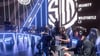 Shopify Rebellion übernimmt in der LoL-Liga LCS neben dem Startplatz auch die Spieler von TSM.