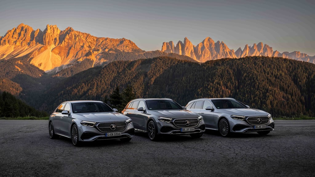 Alle angetreten: Die E-Klasse bietet Mercedes als Stufenheck-Limousine, All-Terrain und als T-Klasse-Kombi an (von links).