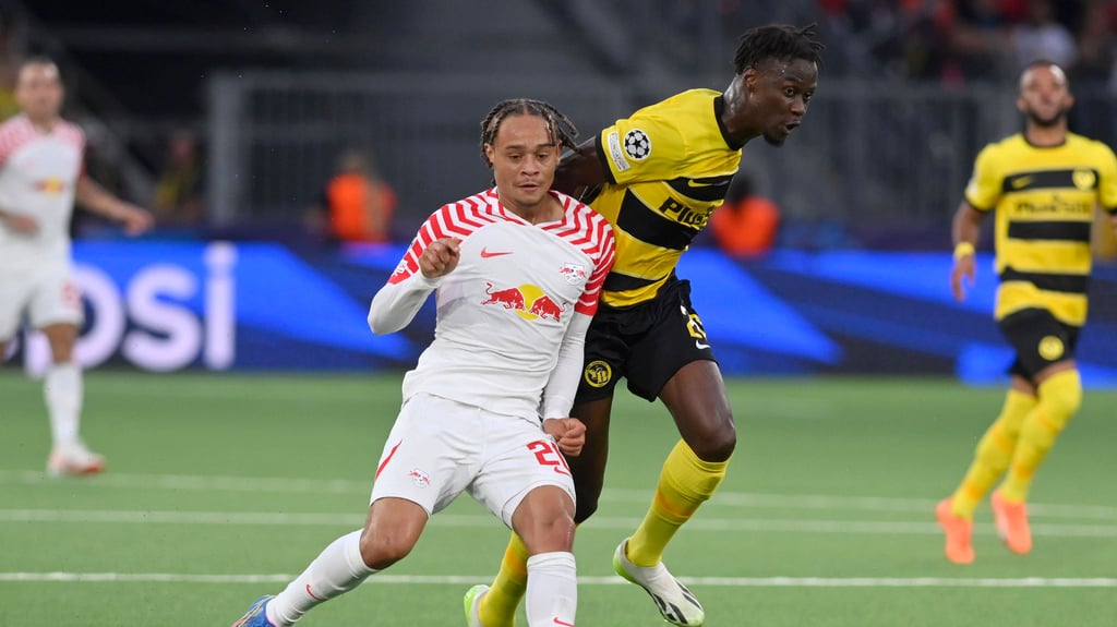Xavi Simons (l.) im Champions-League-Spiel gegen Bern.