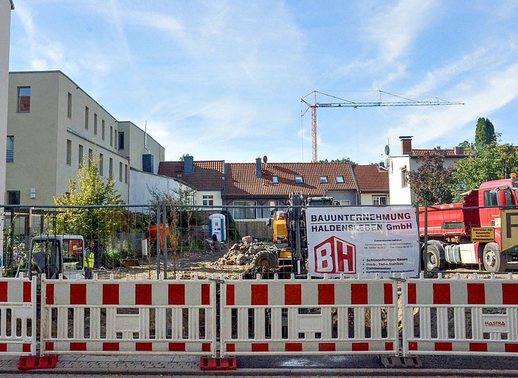 Die Lebenshilfe baut in Haldensleben ein neues Haus mit Wohneinheiten und WGs für Menschen mit Behinderung.
