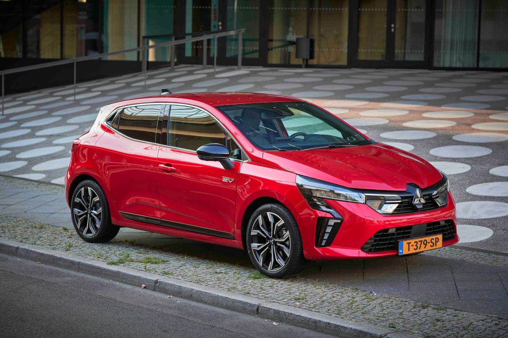 Der Mitsubishi Colt feiert ein Comeback und kommt im Renault-Clio-Look daher.