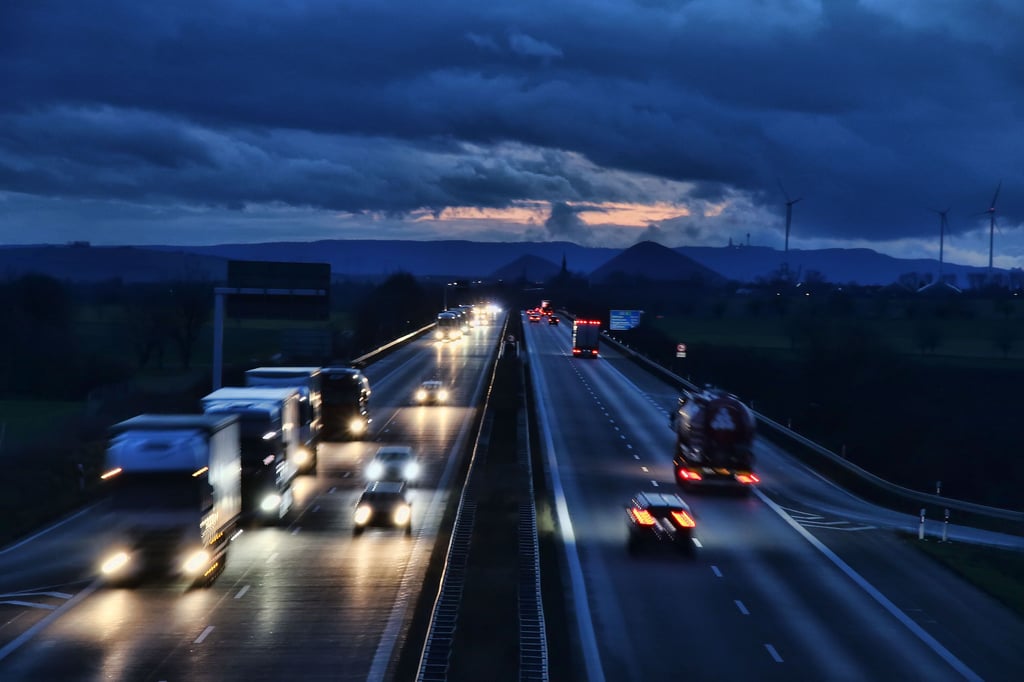 Symbolfoto - Wegen Instandsetzungsarbeiten wird die A 38 zwischen Berga und Heringen am Samstag gesperrt.