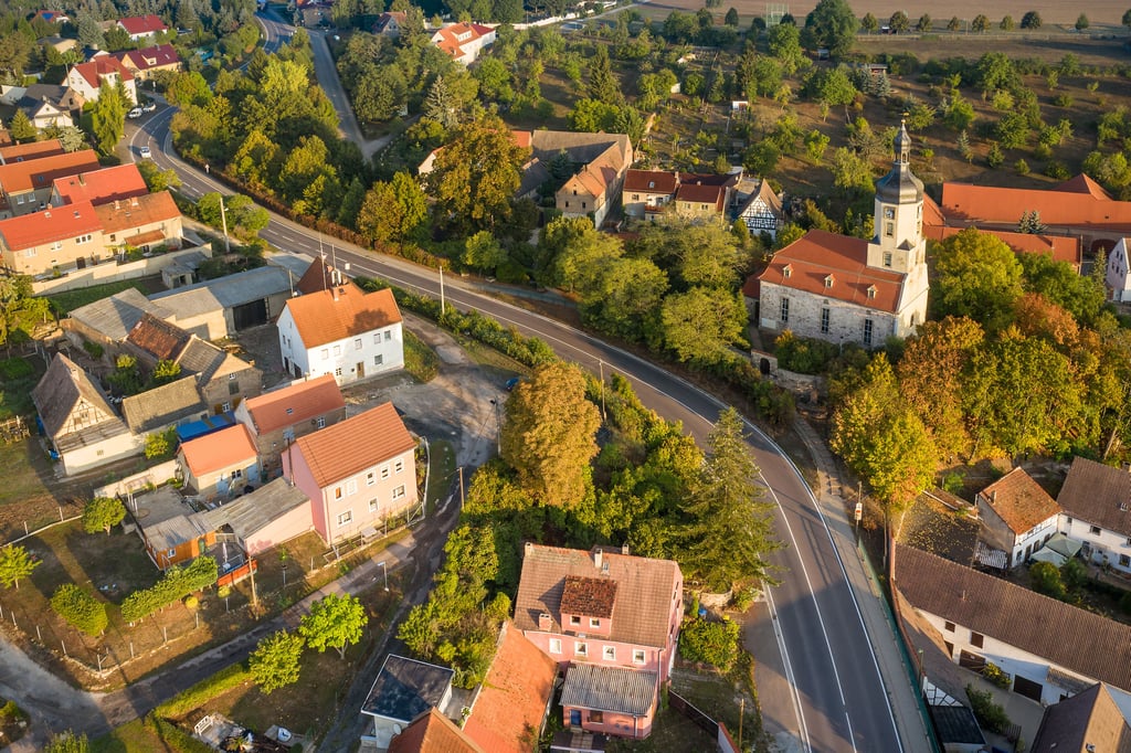 Blick auf Wethau und die Bundesstraße