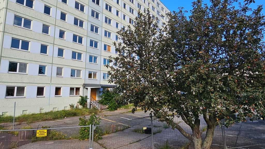 Das Hochhaus am Roßmarkt in Merseburg soll abgerissen werden.