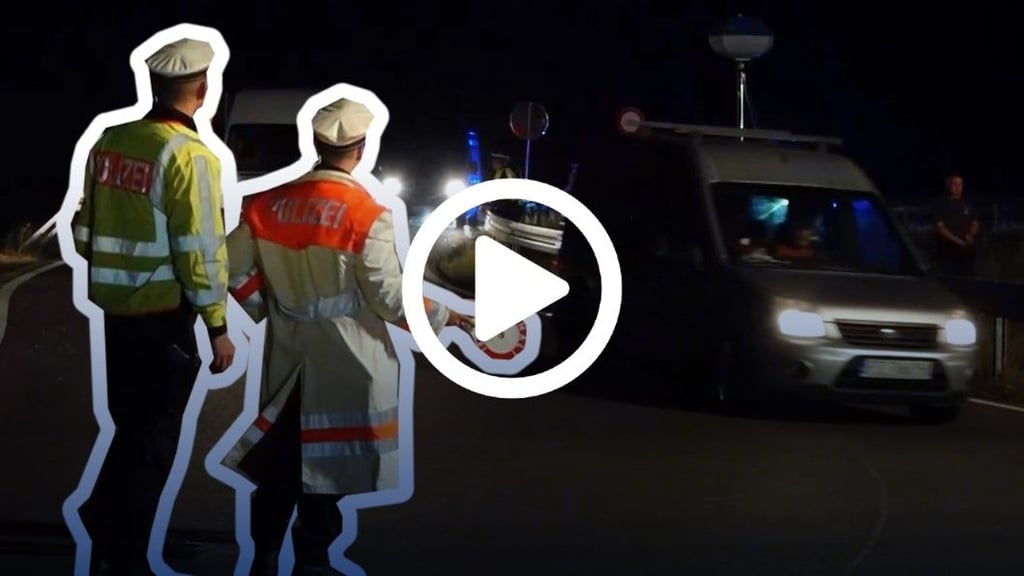 Eine Großkontrolle der Polizei hat in der Nacht von Donnerstag auf Freitag die Autobahn A2 bei Magdeburg lahmgelegt. Es staute sich kilometerweit. Foto: