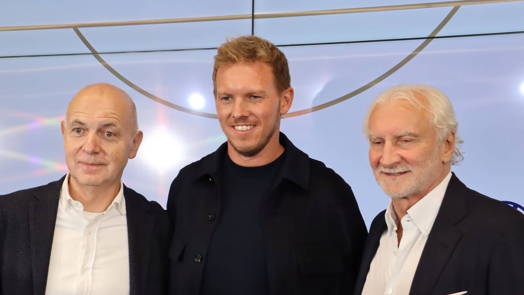 Ex-RB-Coach Julian Nagelsmann wird von Bernd Neuendorf und Rudi Völler als Bundestrainer präsentiert.