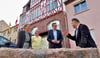 Staatssekretär Sven Haller (2. v. r.) traf sich mit Bürgermeister Andreas Koch, Kämmerin Marika Vondran (l.) und Bauamtschefin Carina Senft. 