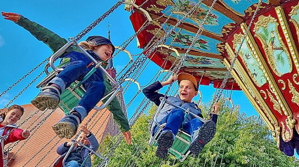Freifahrten für die jüngsten Festbesucher gibt es am Freitag zur Eröffnung des Rummels und am Sonnabend.