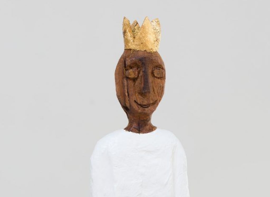 Die Königsfigur aus Holz hat Tischler und Theologe Ralf Knoblauch entworfen. Diese und weitere Figuren sind noch bis Sonntag in Magdeburg zu finden. Die Suche hat begonnen.