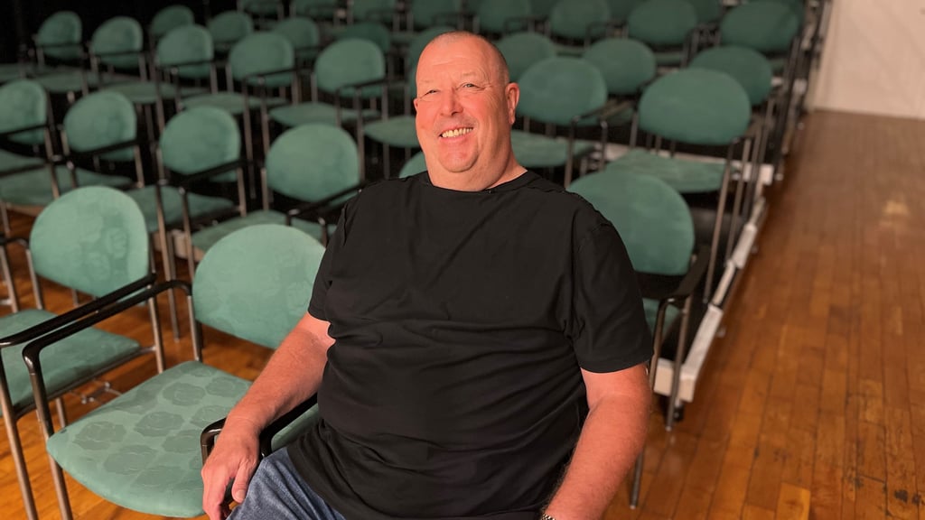 Für Volker Reichenbecher geht nach 24 Jahren am Harztheater der letzte Lappen hoch.
