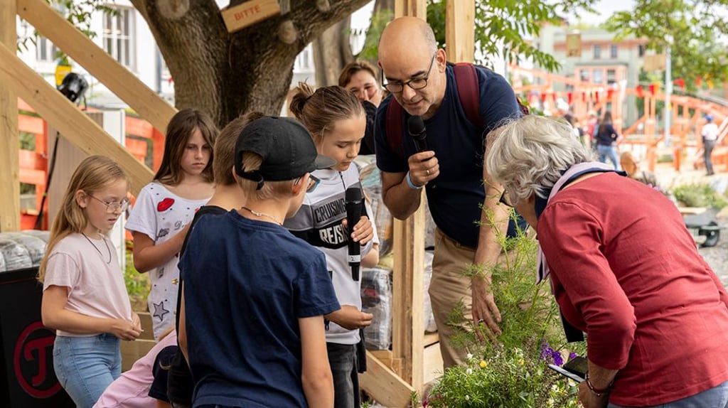 Theaterregisseur Ron Rosenberg leitete bereits 2022 eines der Projekte.
