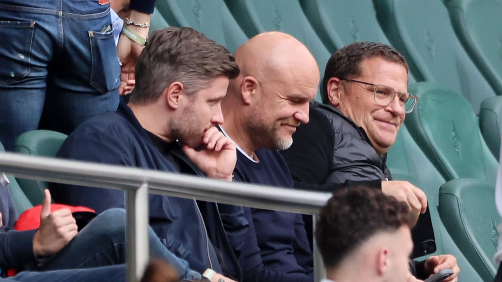 Erste Rückkehr an alte Wirkungsstätte: Max Eberl mit den Kollegen Rouven Schröder und Felix Krüger.