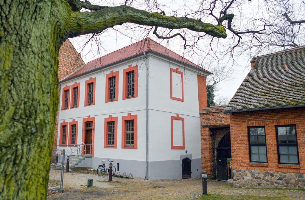 Das Gebäude der Burg Beeskow.