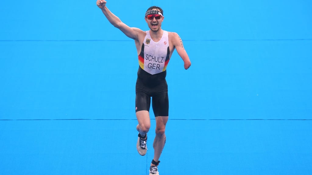 Triathlet Martin Schulz hat zum zweiten Mal in seiner Karriere den Titel bei den Para-Weltmeisterschaften gewonnen.