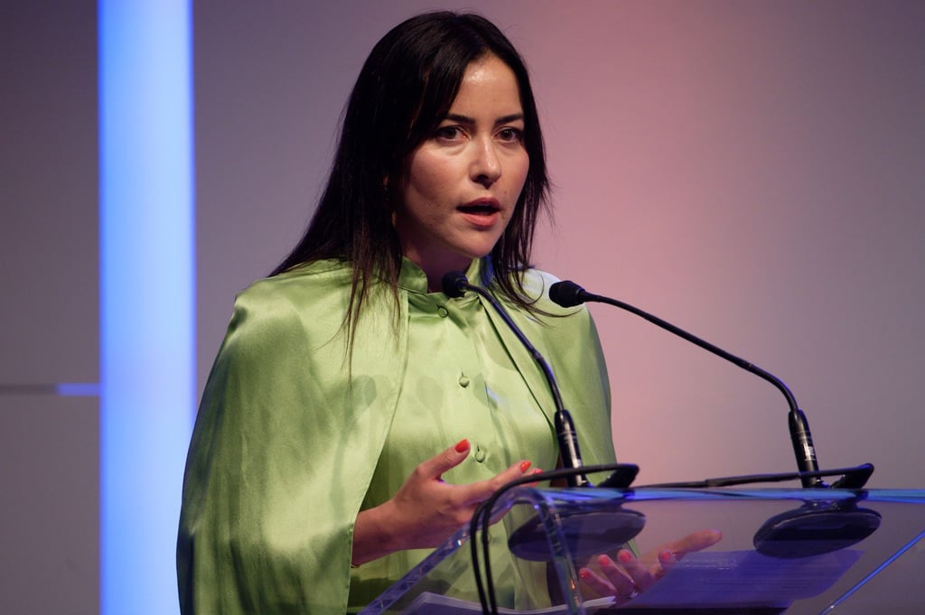 Aline Abboud spricht bei der Verleihung des Grimme Online Award 2023.