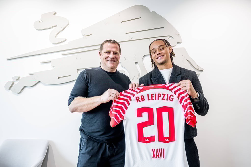 Max Eberl hofft, dass Xavi am Ende länger bleibt.