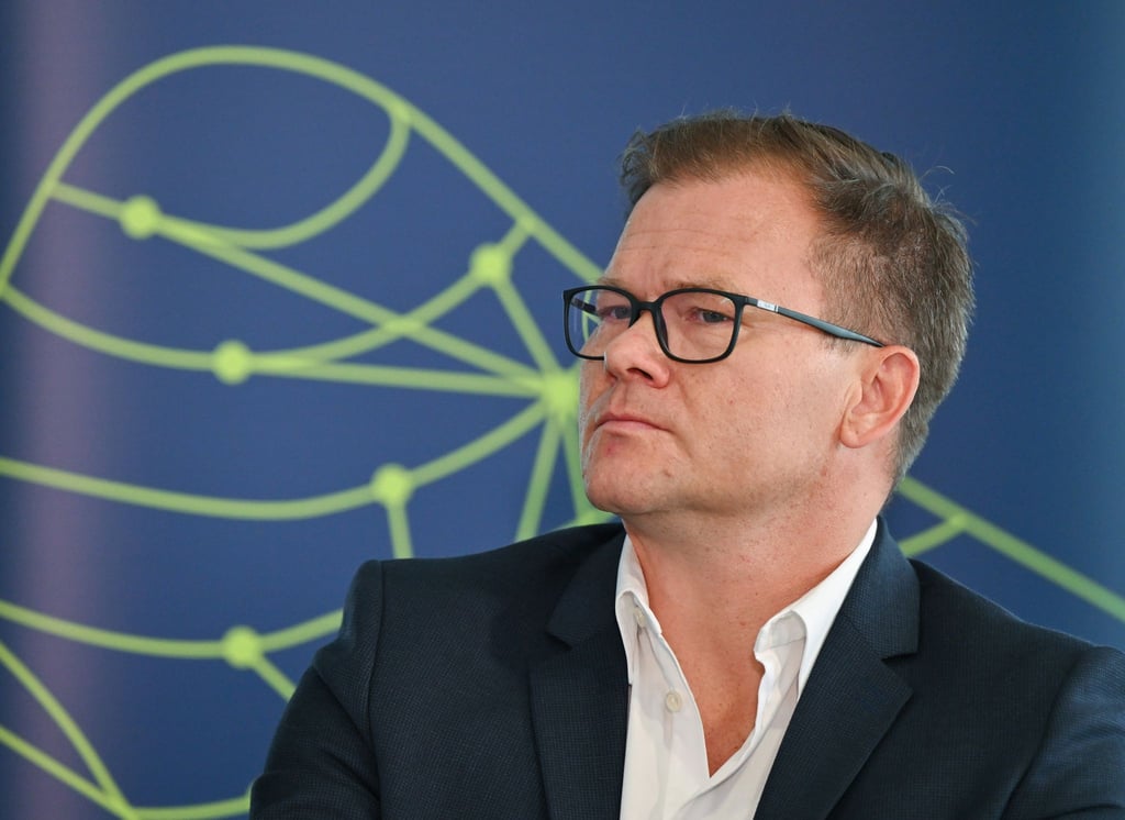Carsten Schneider (SPD), Ostbeauftragte der Bundesregierung, nimmt an einem Pressegespräch teil.