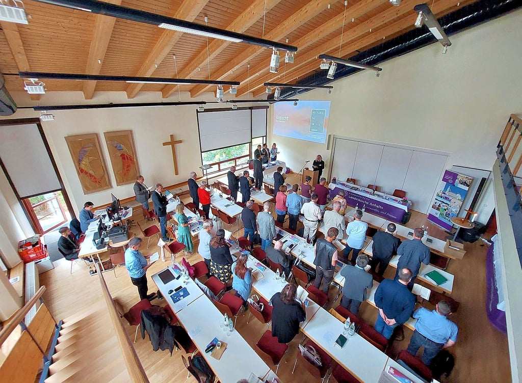 Die Synode der Evangelischen Landeskirche Anhalts konnte sich nicht auf einen neuen Präsidenten einigen.