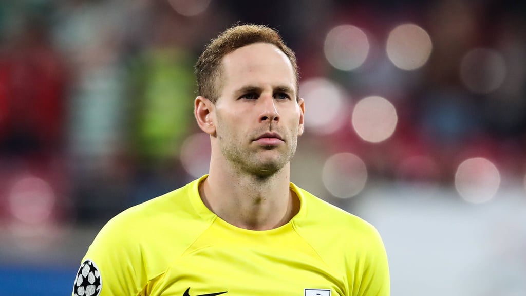 Peter Gulacsi im letzten Spiel vor seiner Verletzung gegen Celtic Glasgow im Oktober 2022.