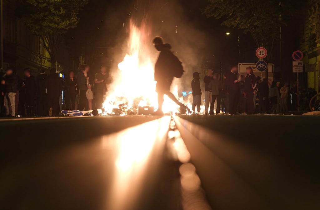 Bei einer Protestaktion gegen die Räumung eines besetzten Hauses kam es zu Ausschreitungen.