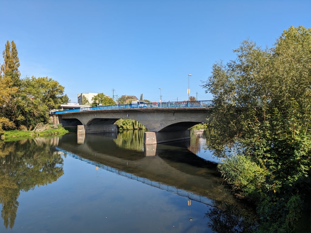 Die große Saalebrücke in Weißenfels