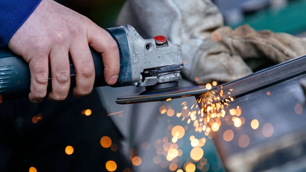 Eine Umfrage zur Arbeitszufriedenheit zeigt: Die Lützener sind unglücklicher mit ihren Jobs als andere Sachsen-Anhalter. Doch die Betriebe klagen über fehlendes Personal.