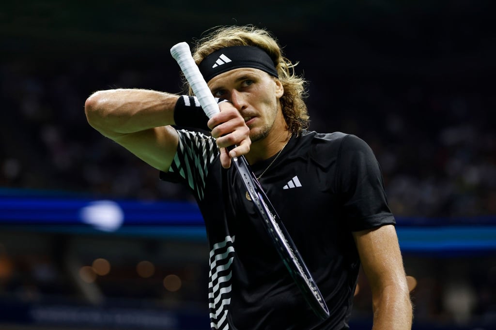 Steht in Peking im Achtelfinale: Alexander Zverev.