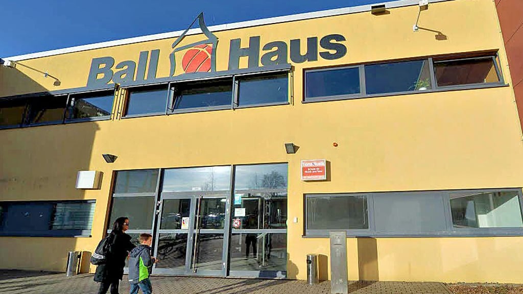 Das Fitnessstudio im Ascherslebener Ballhaus schließt nun doch vorzeitig.