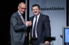 Ohne Schnappatmung: Der CDU-Bundesvorsitzende Friedrich Merz (li.) und CDU-Landeschef Sven Schulze beim PArteitag in Magdeburg 